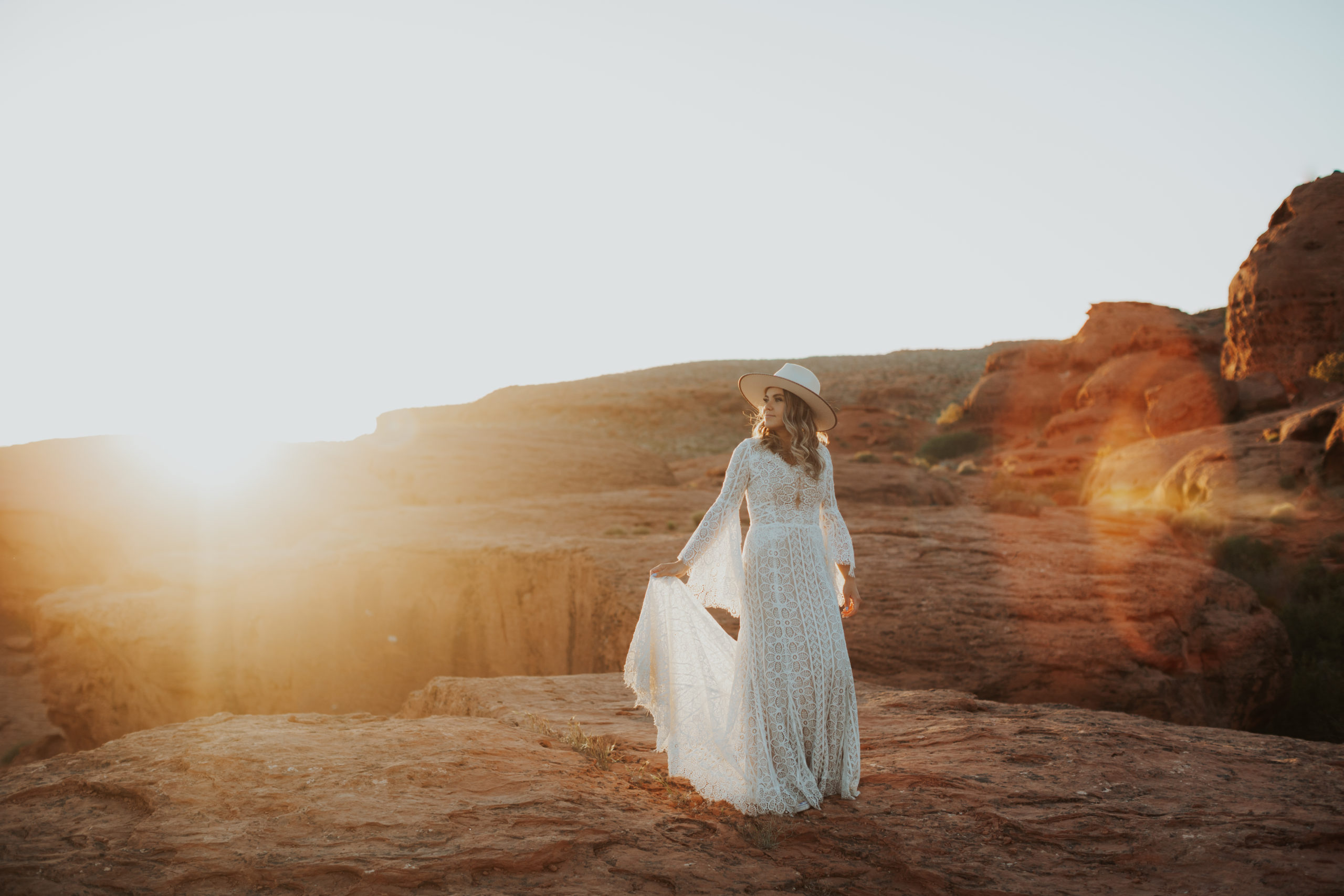 2022 Elopement Dress Buying Guide